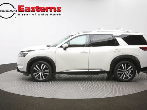 Used 2023 Nissan Pathfinder Platinum AWD/4WD image 63
