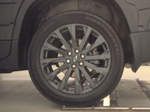 Used 2023 Chevrolet Traverse RS w/ LPO, Floor Liner Package AWD/4WD image 20