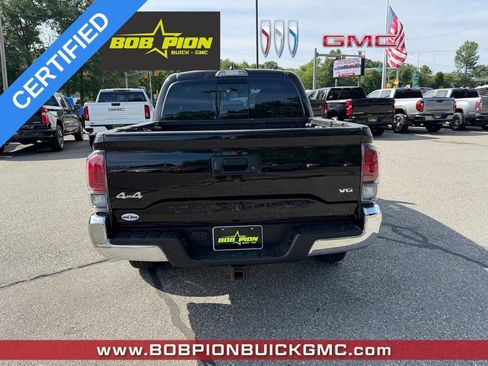 Used 2018 Toyota Tacoma SR5 AWD/4WD image 5