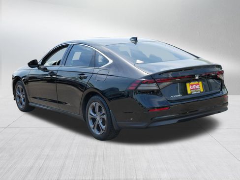 Certified 2023 Honda Accord EX image 5