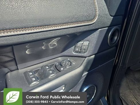 Used 2019 Ford Expedition Platinum AWD/4WD image 14
