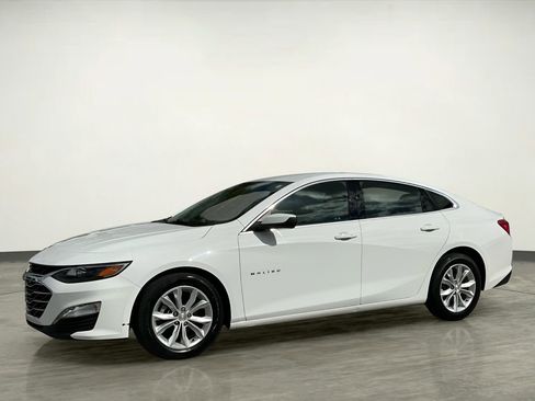 Used 2024 Chevrolet Malibu LT image 2