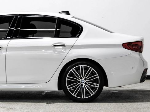 Used 2018 BMW 540i w/ M Sport Package image 13