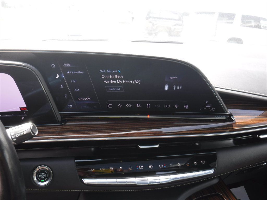 Used 2023 Cadillac Escalade ESV Premium Luxury RWD image 22