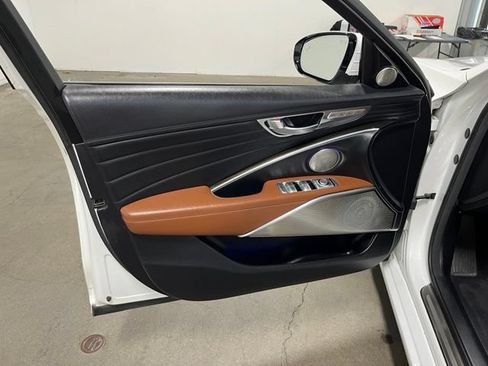 Used 2019 Kia K900 Luxury w/ VIP Package AWD/4WD image 26