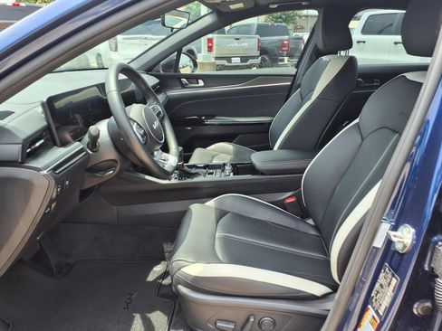 Used 2025 Kia K5 GT-Line w/ GT-Line Premium Package FWD image 15