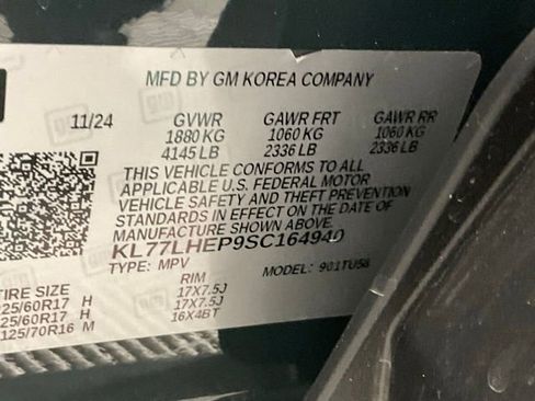 Used 2025 Chevrolet Trax LT w/ Driver Confidence Package image 27