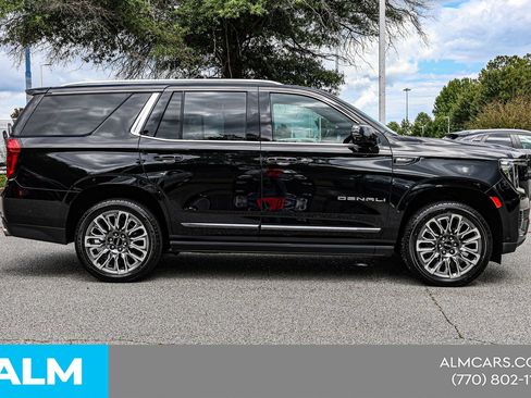 Used 2023 GMC Yukon Denali Ultimate AWD/4WD image 10