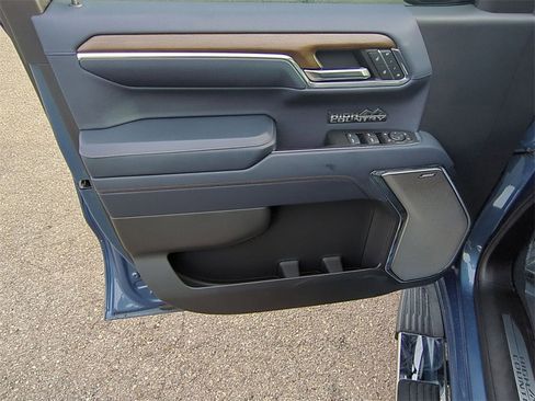 Certified 2024 Chevrolet Silverado 1500 High Country w/ High Country Premium Package image 23