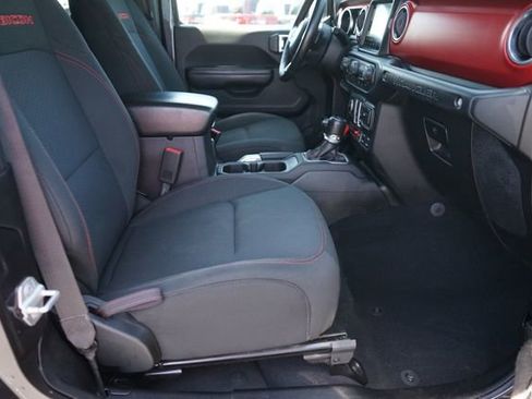 Used 2018 Jeep Wrangler Rubicon AWD/4WD image 14