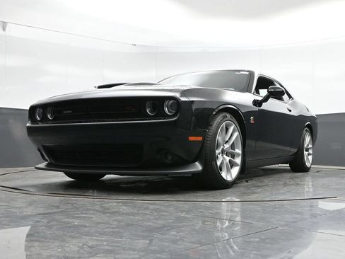 Used 2022 Dodge Challenger R/T Scat Pack RWD image 46