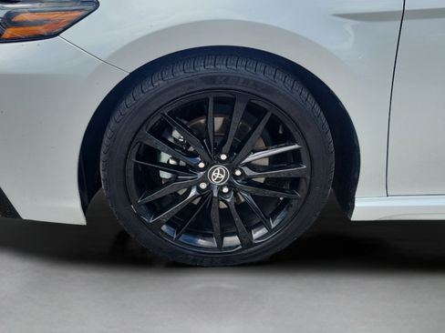 Used 2022 Toyota Camry XSE FWD image 32