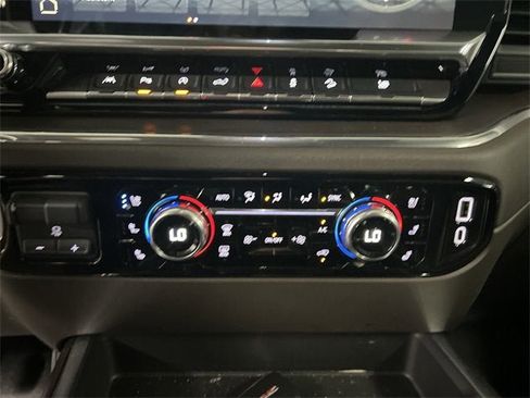 Used 2024 GMC Sierra 1500 SLT w/ SLT Premium Plus Package image 18