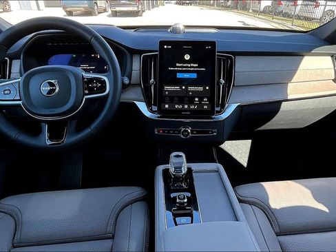 New 2026 Volvo XC90 B5 Ultra image 8