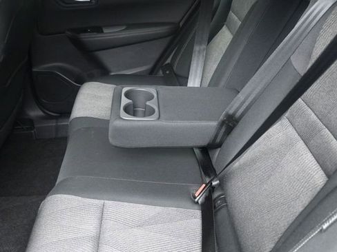 Used 2025 Nissan Rogue SV AWD/4WD image 28