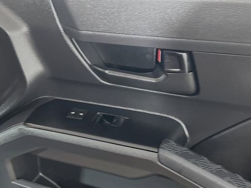 Used 2025 Toyota Tacoma SR5 image 32