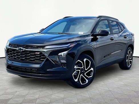 New 2026 Chevrolet Trax RS w/ Sunroof Package FWD image 3