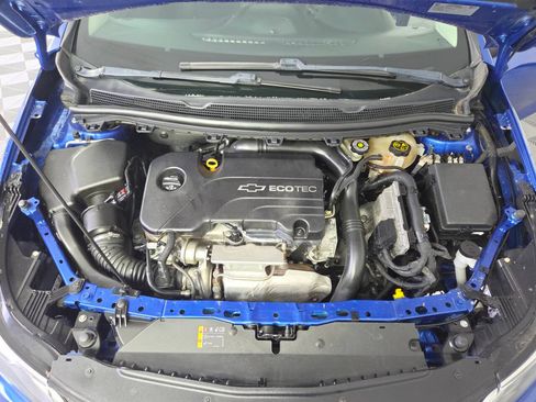 Used 2017 Chevrolet Cruze LT w/ Sun And Sound Package FWD image 34