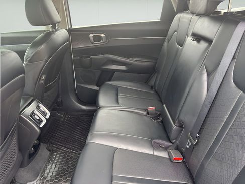 Used 2021 Kia Sorento S AWD/4WD image 9