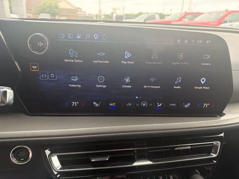 Used 2026 Chevrolet Traverse LT w/ LPO, Floor Liner Package FWD image 24