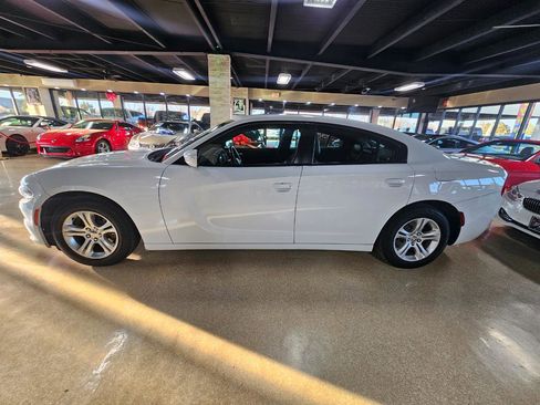 Used 2021 Dodge Charger SXT w/ Leather Interior Group image 4