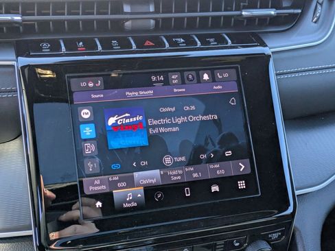 New 2025 Jeep Grand Cherokee LARE image 18