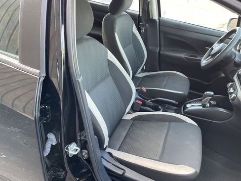 Used 2021 Nissan Versa SV image 42