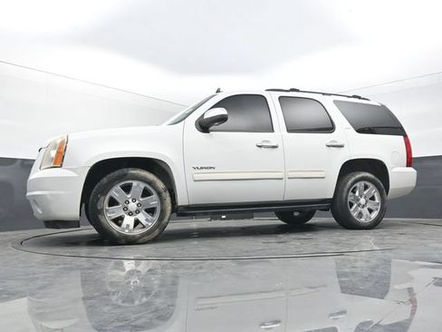 Used 2011 GMC Yukon SLT w/ Regional Value Package RWD image 41