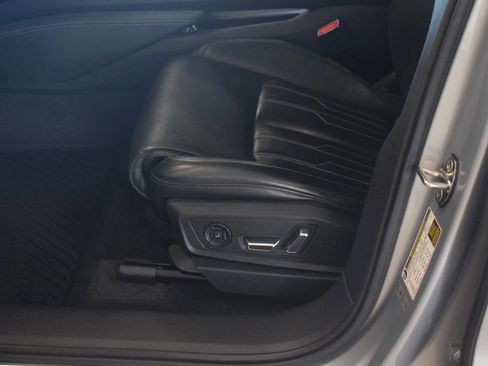 Used 2019 Audi e-tron Prestige w/ Prestige Package AWD/4WD image 57