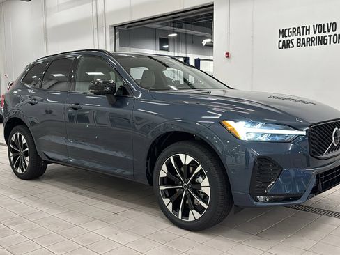 Used 2026 Volvo XC60 B5 Plus w/ Protection Package Premier image 3