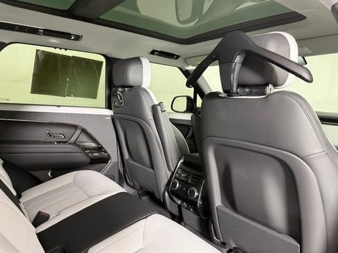 Used 2025 Land Rover Range Rover Sport Dynamic SE AWD/4WD image 31