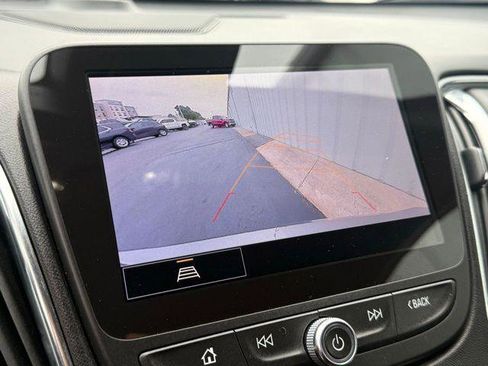 Used 2024 Chevrolet Malibu LT FWD image 13