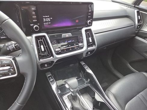 Used 2023 Kia Sorento SX AWD/4WD image 38