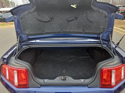 Used 2010 Ford Mustang Convertible image 15