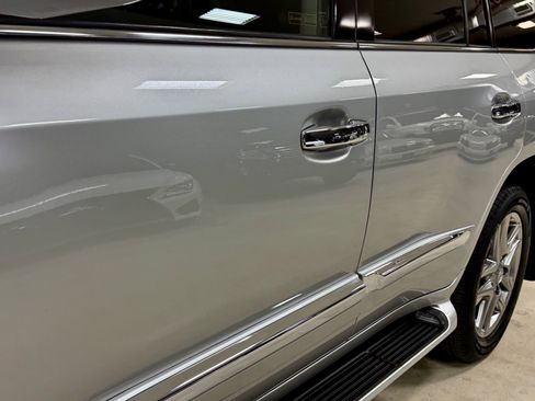 Used 2013 Lexus LX 570 4WD image 17