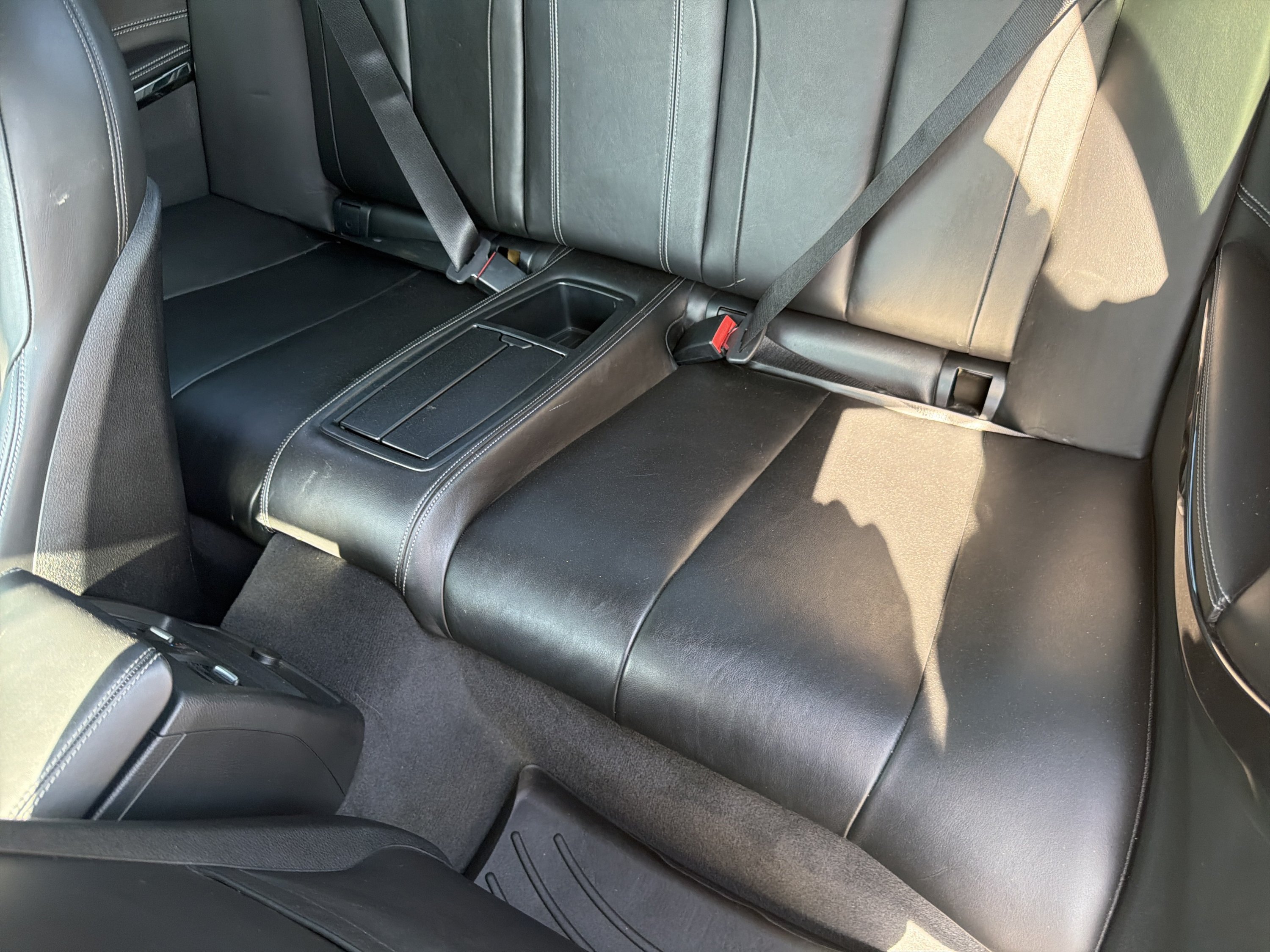 Used 2018 BMW M4 Convertible RWD image 22
