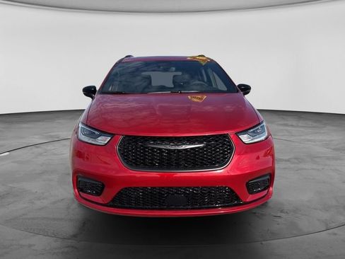 New 2026 Chrysler Pacifica Select w/ S Appearance Package FWD image 2