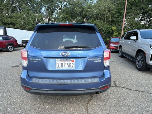 Used 2017 Subaru Forester 2.5i Limited AWD/4WD image 6