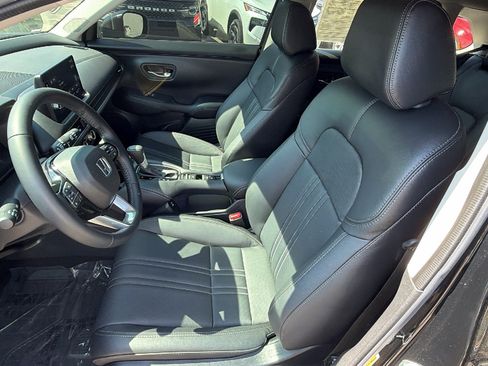 Used 2026 Honda HR-V EX-L image 16