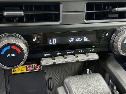 Used 2024 Toyota Tacoma TRD Sport w/ TRD Sport Upgrade Package AWD/4WD image 16