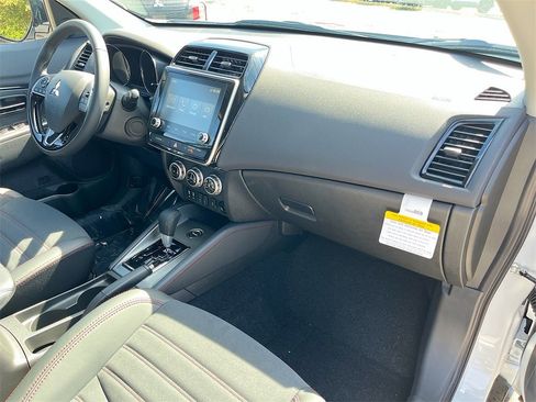 New 2025 Mitsubishi Outlander Sport SE image 27