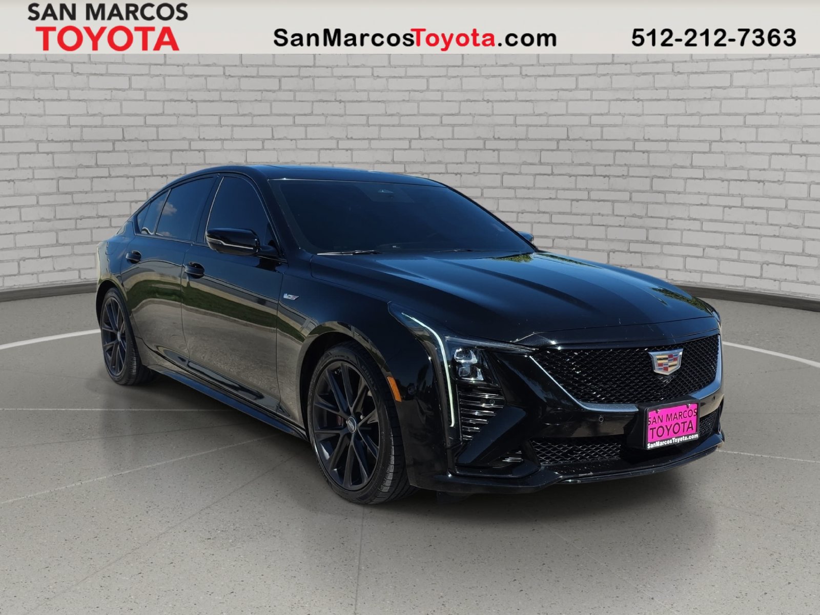 Used 2025 Cadillac CT5 V RWD image 3