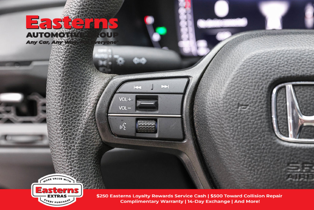 Used 2025 Honda Accord SE image 16
