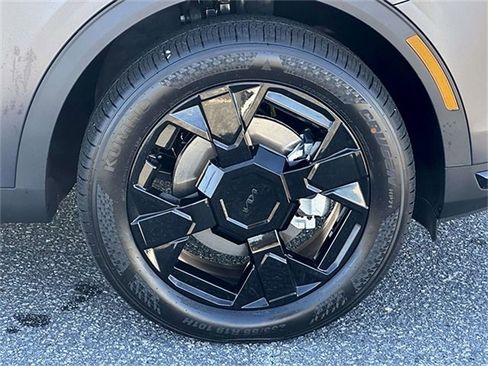 New 2026 Kia Sportage X-Line w/ X-Line Premium Package image 5