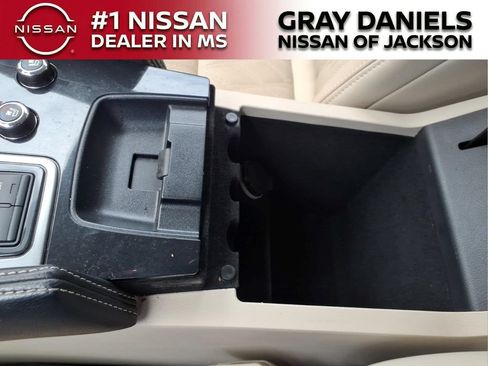 Used 2023 Nissan Maxima Platinum w/ Sport Mat Group FWD image 20