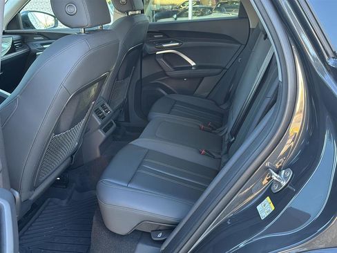 Used 2025 Audi Q5 Premium Plus w/ Premium Plus image 15