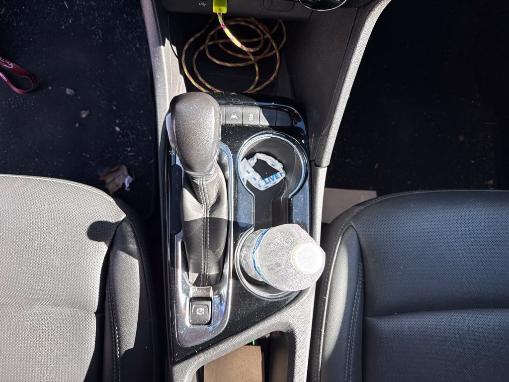 Used 2024 Buick Encore GX Sport Touring w/ Comfort Package FWD image 8