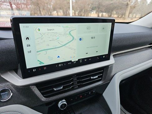 Used 2025 Ford Explorer Platinum w/ LUX Leather Package image 23