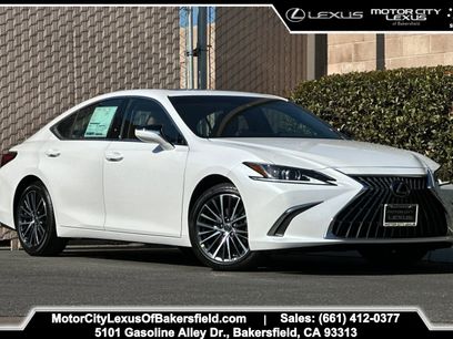 New 2025 Lexus ES 350 w/ Premium Package
