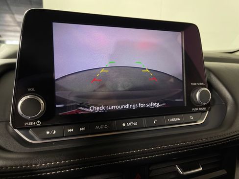 Used 2025 Nissan Rogue SV AWD/4WD image 21